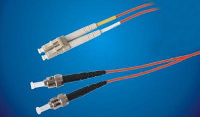 单模光纤和多模光纤有何区别？